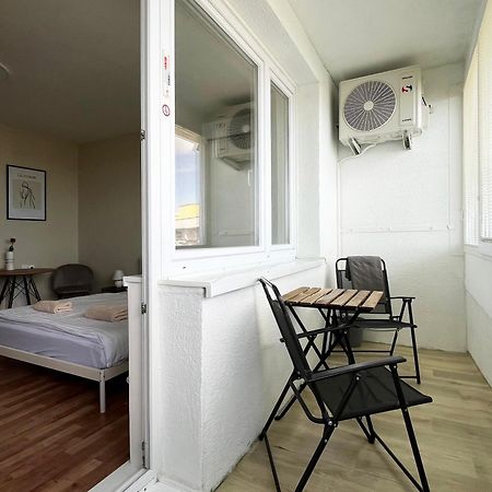 Air-Conditioned Studio, Close To City Centre & Tram Stop 브라티슬라바 외부 사진