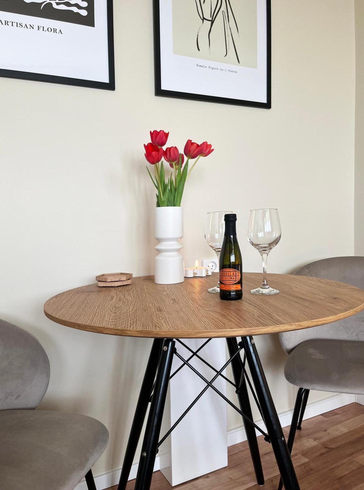 Air-Conditioned Studio, Close To City Centre & Tram Stop 브라티슬라바 외부 사진